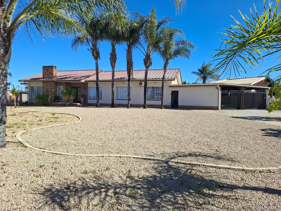 3 Bedroom Property for Sale in Vredendal Western Cape